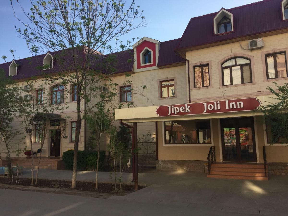 Jipek Joli Inn นูกุส ภายนอก รูปภาพ